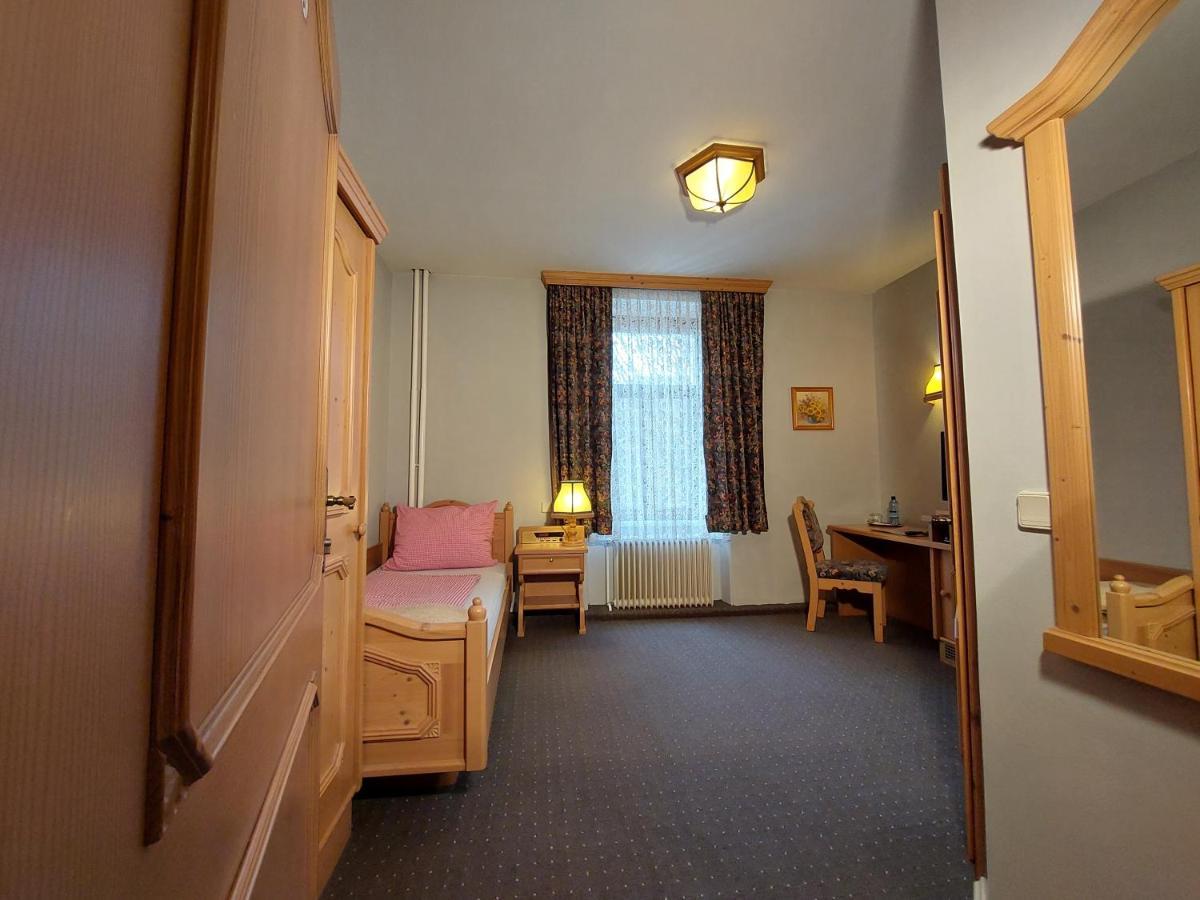 3 Raben - Leoben - Zimmer Fuer Geschaeftsreisende, Urlauber, Monteure Und Handwerker, Polski Pensjonat Austria Dış mekan fotoğraf