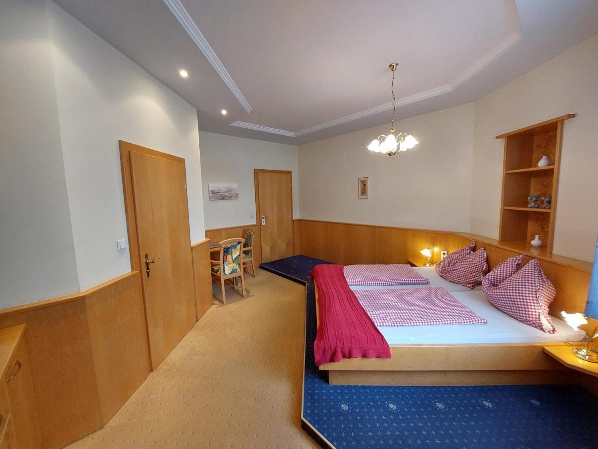 3 Raben - Leoben - Zimmer Fuer Geschaeftsreisende, Urlauber, Monteure Und Handwerker, Polski Pensjonat Austria Dış mekan fotoğraf
