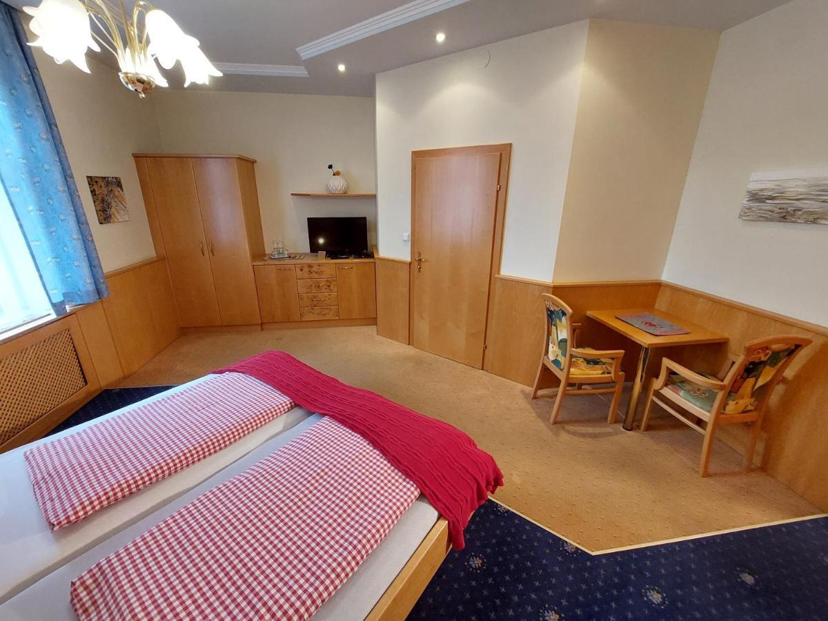 3 Raben - Leoben - Zimmer Fuer Geschaeftsreisende, Urlauber, Monteure Und Handwerker, Polski Pensjonat Austria Dış mekan fotoğraf