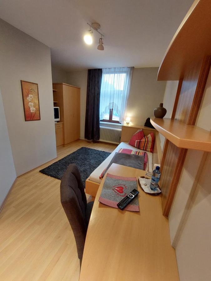 3 Raben - Leoben - Zimmer Fuer Geschaeftsreisende, Urlauber, Monteure Und Handwerker, Polski Pensjonat Austria Dış mekan fotoğraf