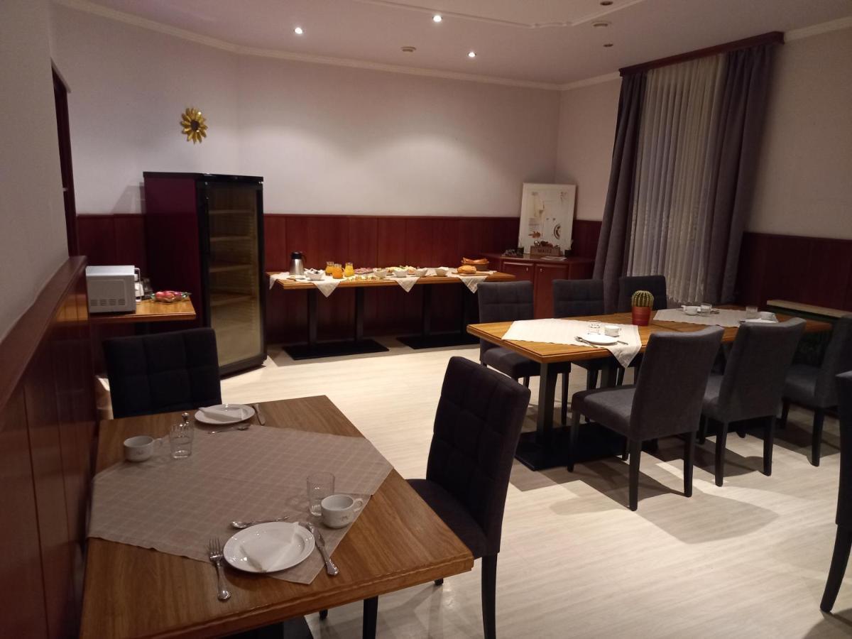 3 Raben - Leoben - Zimmer Fuer Geschaeftsreisende, Urlauber, Monteure Und Handwerker, Polski Pensjonat Austria Dış mekan fotoğraf
